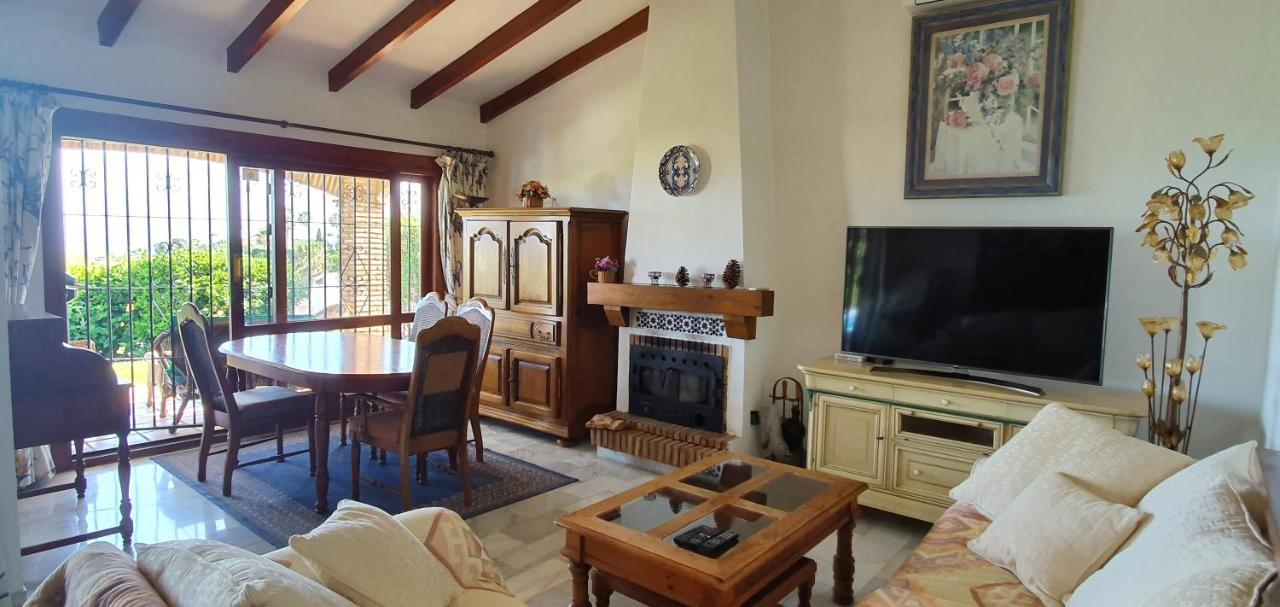 Sea View Villa With Pool, Near Beach In Calahonda, Marbella Area Mijas Exterior foto